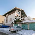Tirola Stadl Vroni *
