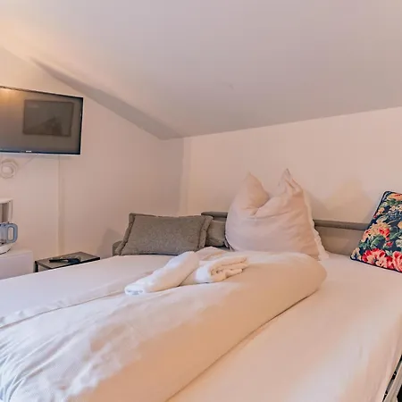 Tirola Stadl Vroni *